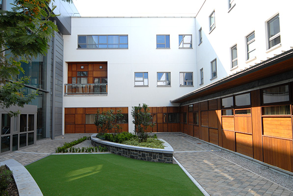 Exterior and courtyard Healthcare Architecture